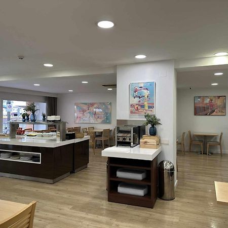 Estudio Pyr Privado Frente Al Puerto De 푸엔히롤라 외부 사진