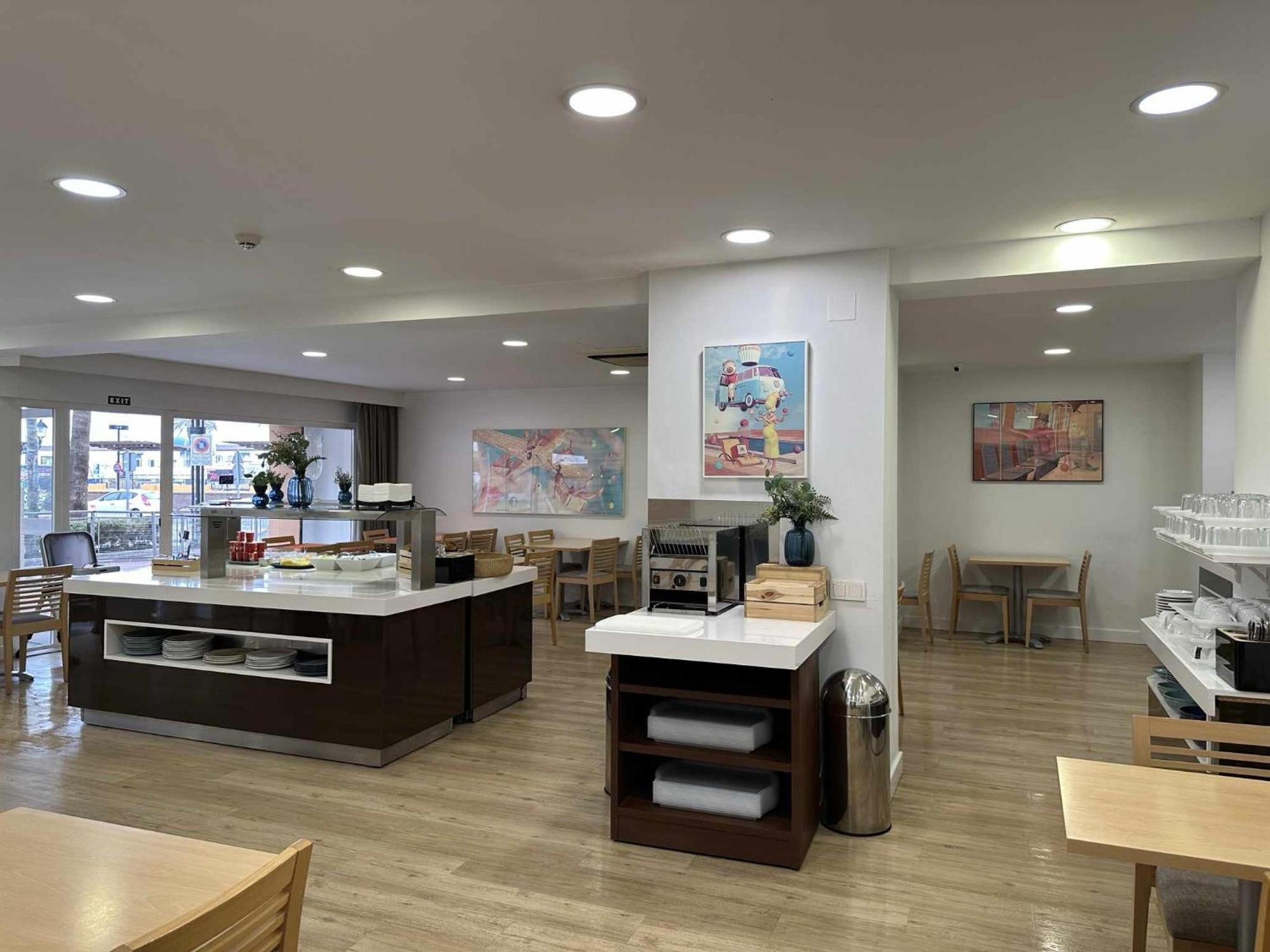 Estudio Pyr Privado Frente Al Puerto De 푸엔히롤라 외부 사진