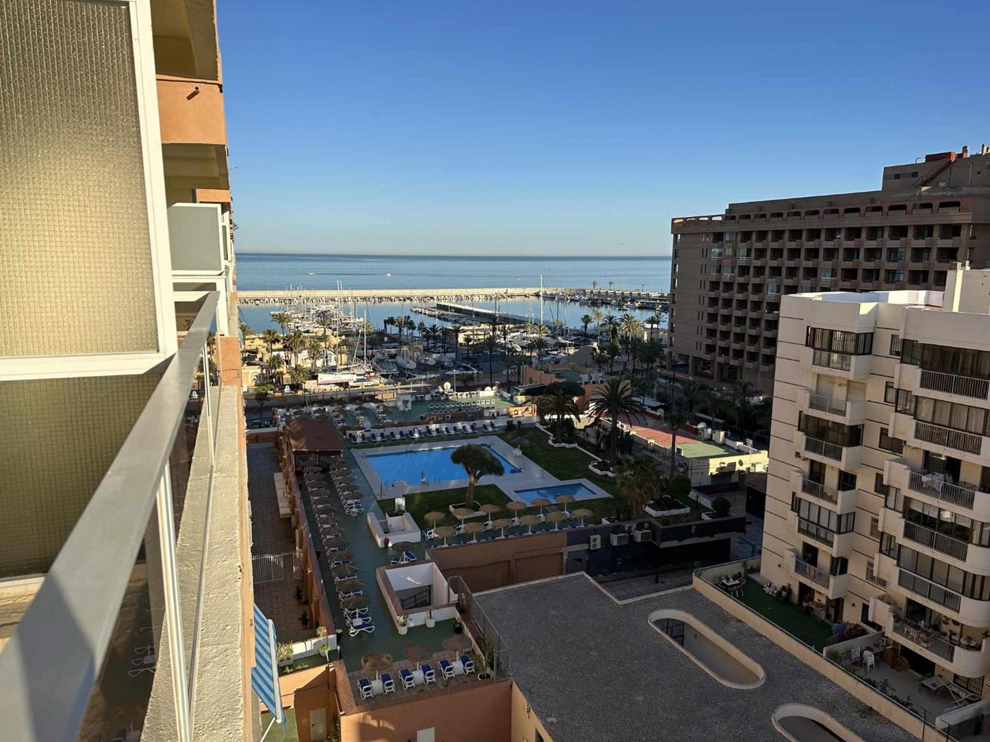 Estudio Pyr Privado Frente Al Puerto De 푸엔히롤라 외부 사진