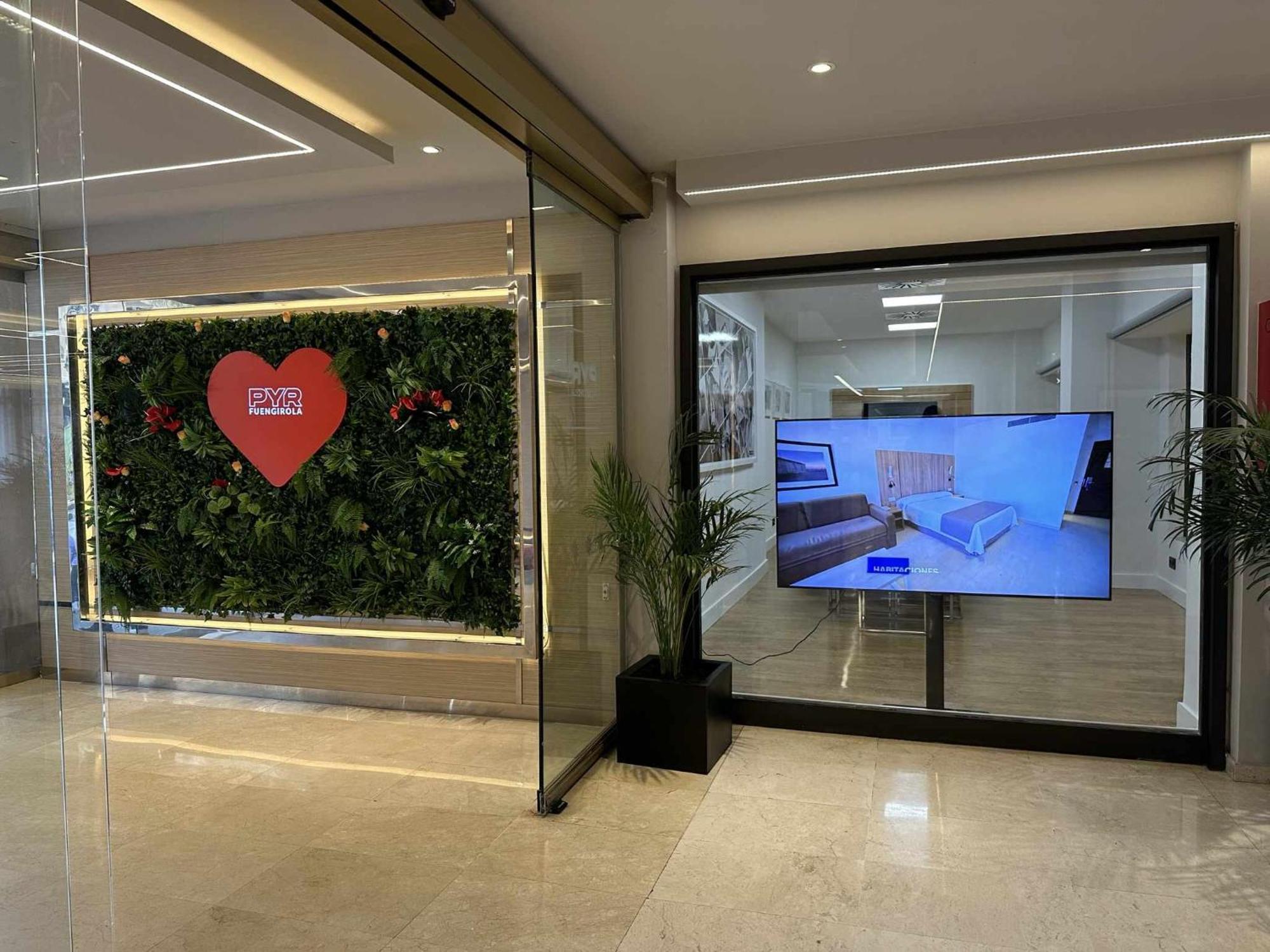 Estudio Pyr Privado Frente Al Puerto De 푸엔히롤라 외부 사진