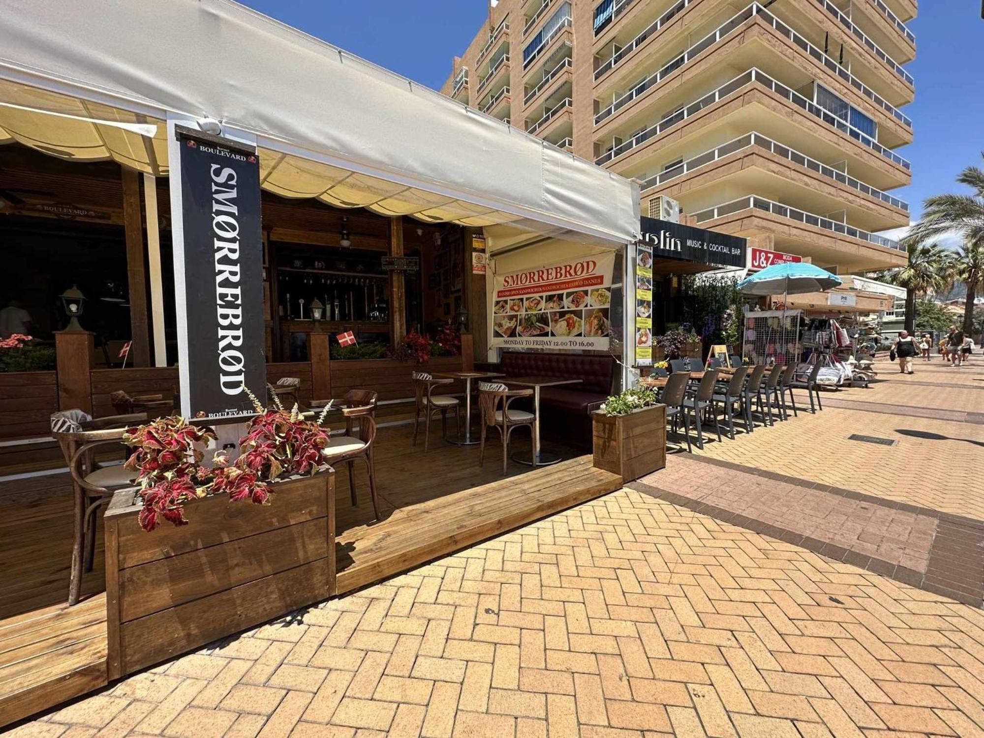 Estudio Pyr Privado Frente Al Puerto De 푸엔히롤라 외부 사진