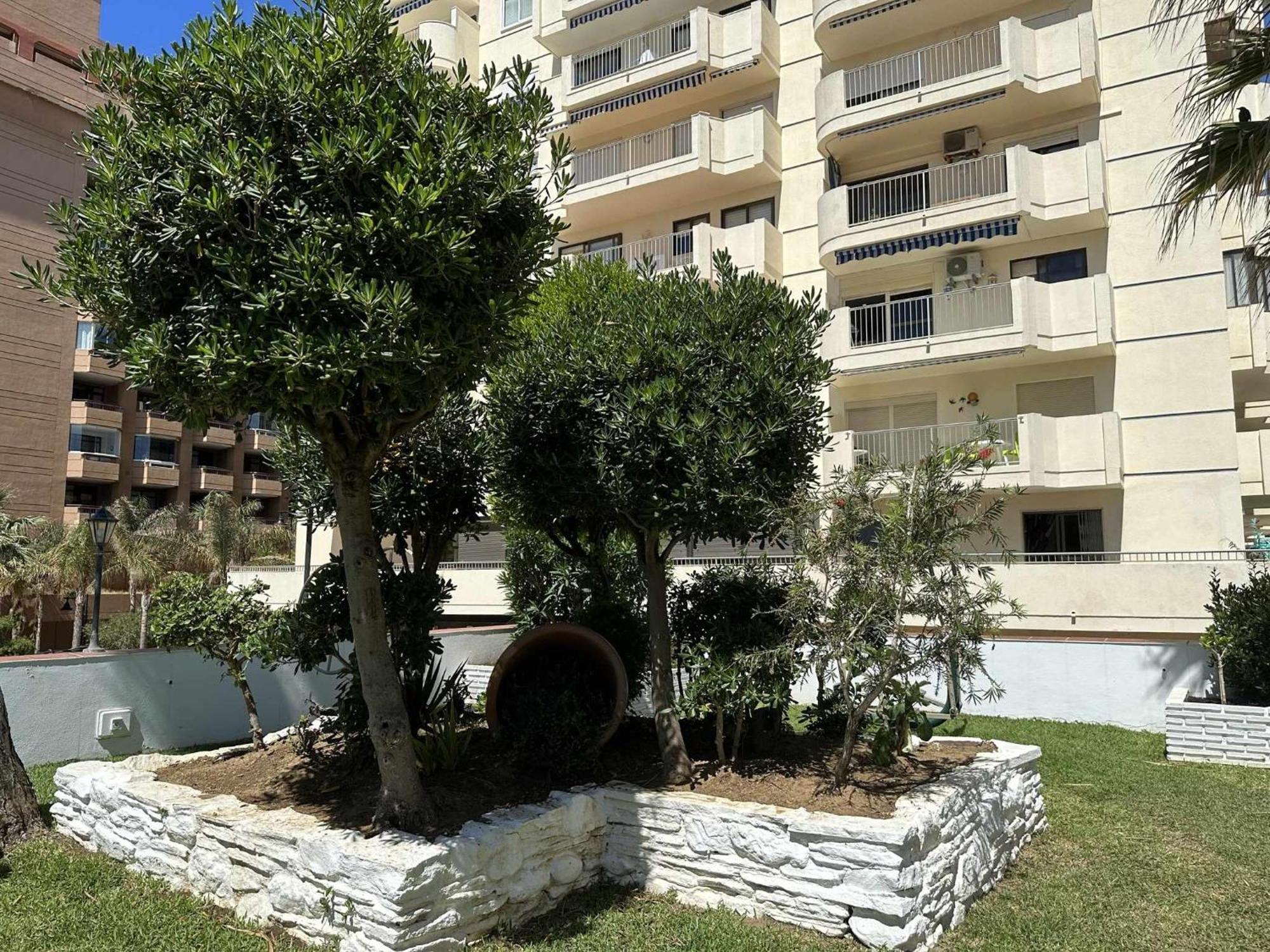 Estudio Pyr Privado Frente Al Puerto De 푸엔히롤라 외부 사진